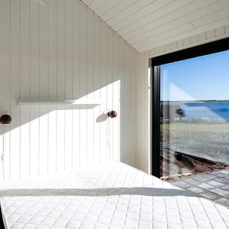 Seaside Luxury Retreat - By Traum בית נופש הדרסלב